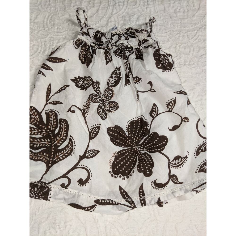 Baby gap girls sz. 4 brown & white lined sleeveless top. Cute, great quality